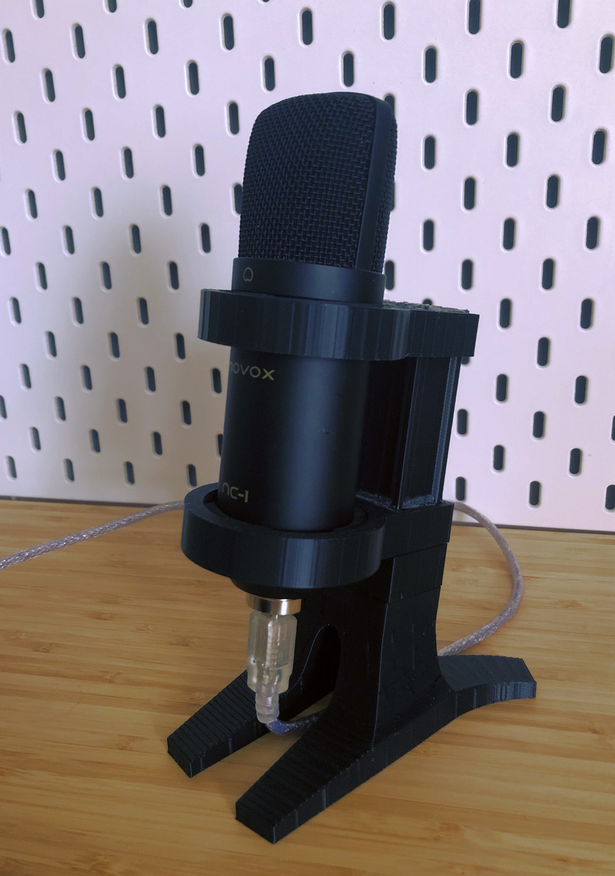 Assembled microphone stand